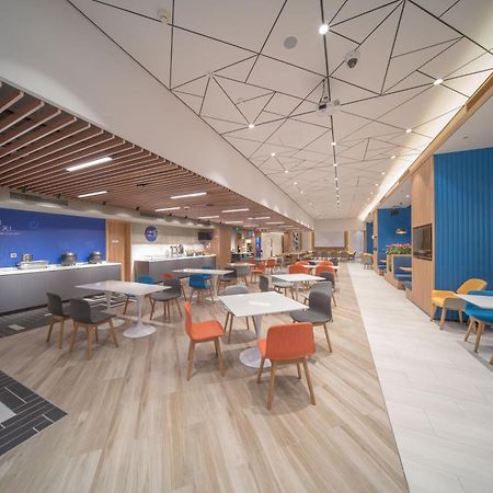 Holiday Inn Express Shanghai Huijin By Ihg ภายนอก รูปภาพ