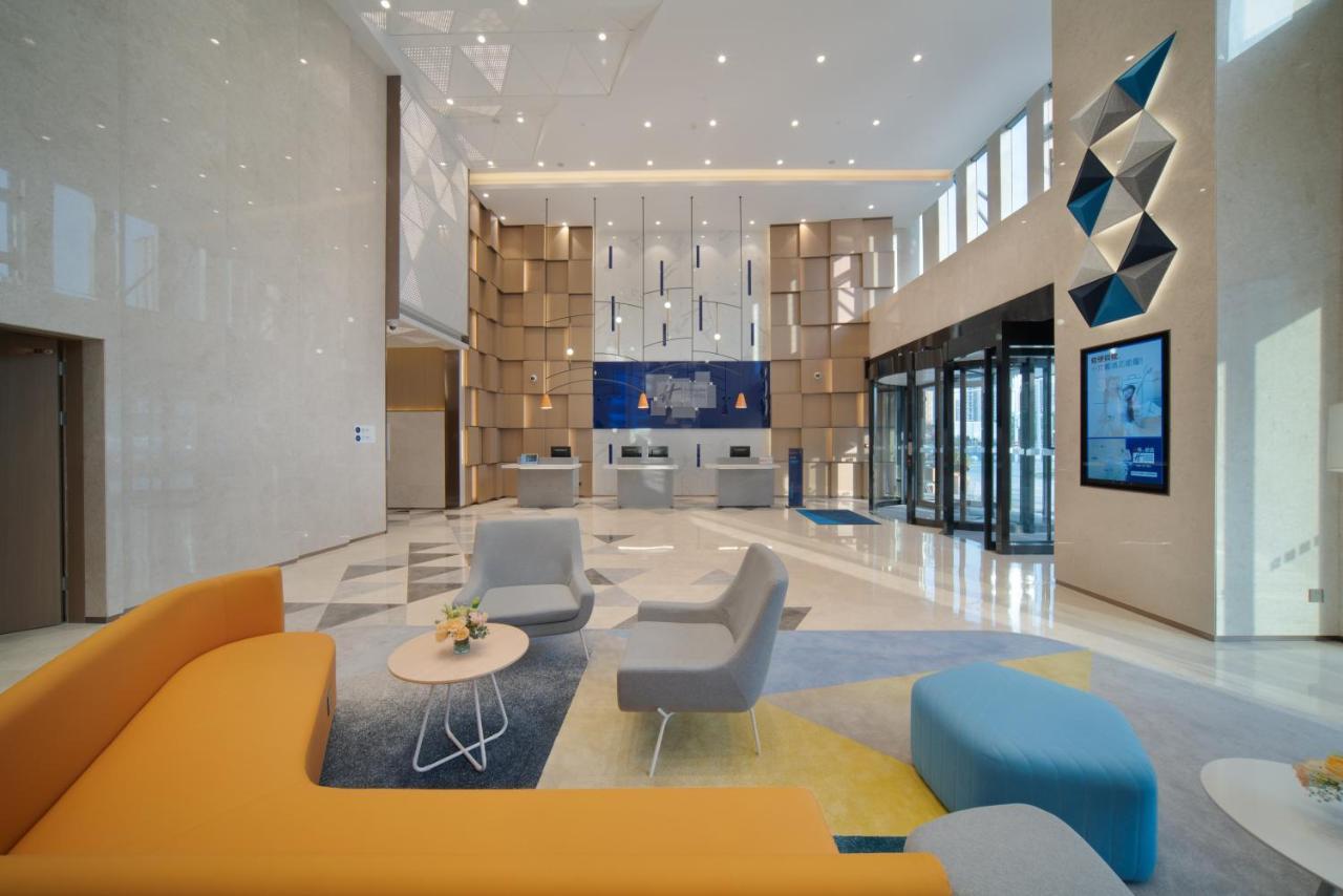 Holiday Inn Express Shanghai Huijin By Ihg ภายนอก รูปภาพ