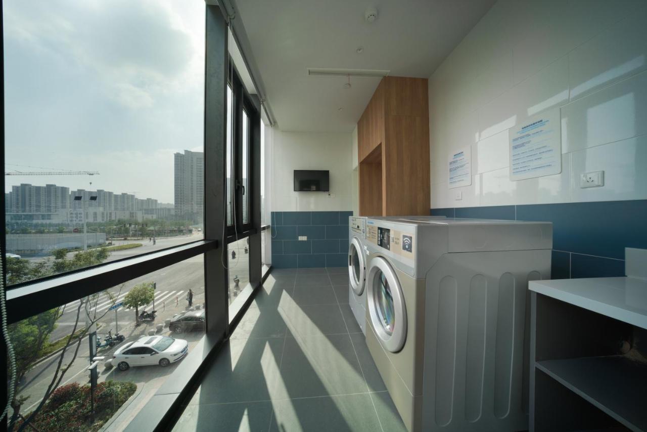 Holiday Inn Express Shanghai Huijin By Ihg ภายนอก รูปภาพ