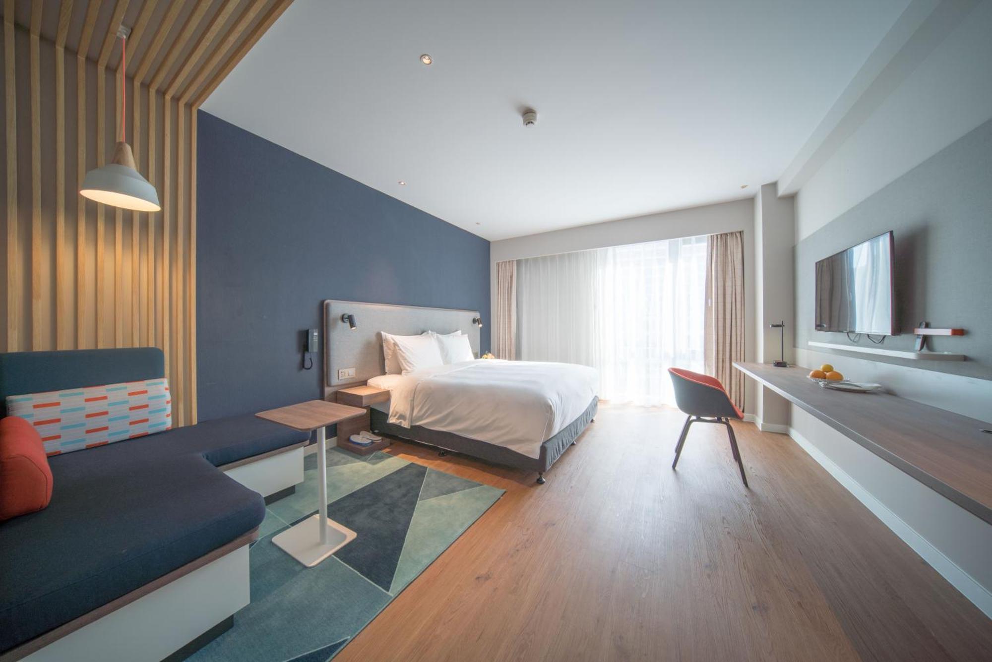 Holiday Inn Express Shanghai Huijin By Ihg ภายนอก รูปภาพ