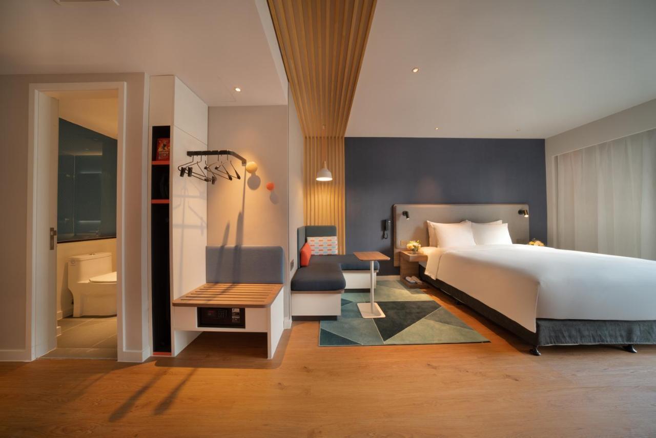 Holiday Inn Express Shanghai Huijin By Ihg ภายนอก รูปภาพ